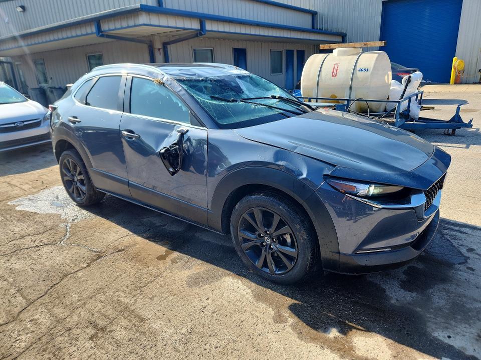 61425946 :رقم المزاد ، 3MVDMBAY1MM300699 vin ، 2021 Mazda Cx-30 مزاد بيع