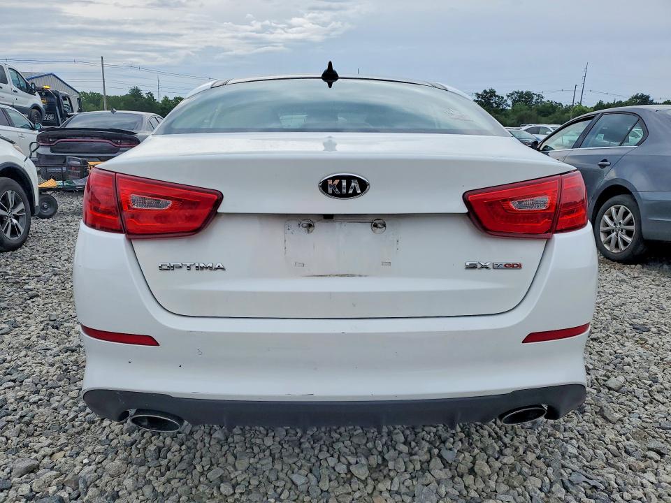 2015 Kia Optima მანქანა იყიდება აუქციონზე, vin: 5XXGR4A68FG432177, აუქციონის ნომერი: 58783046