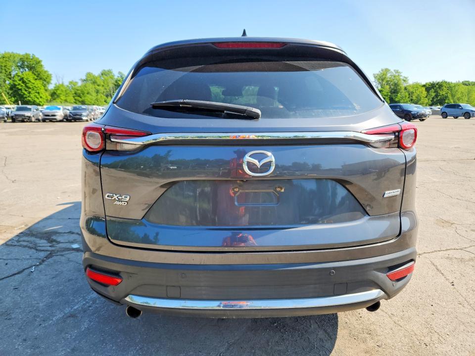 Продаж на аукціоні авто 2018 Mazda Cx-9, vin: JM3TCBEY1J0211439, номер лоту: 61922096