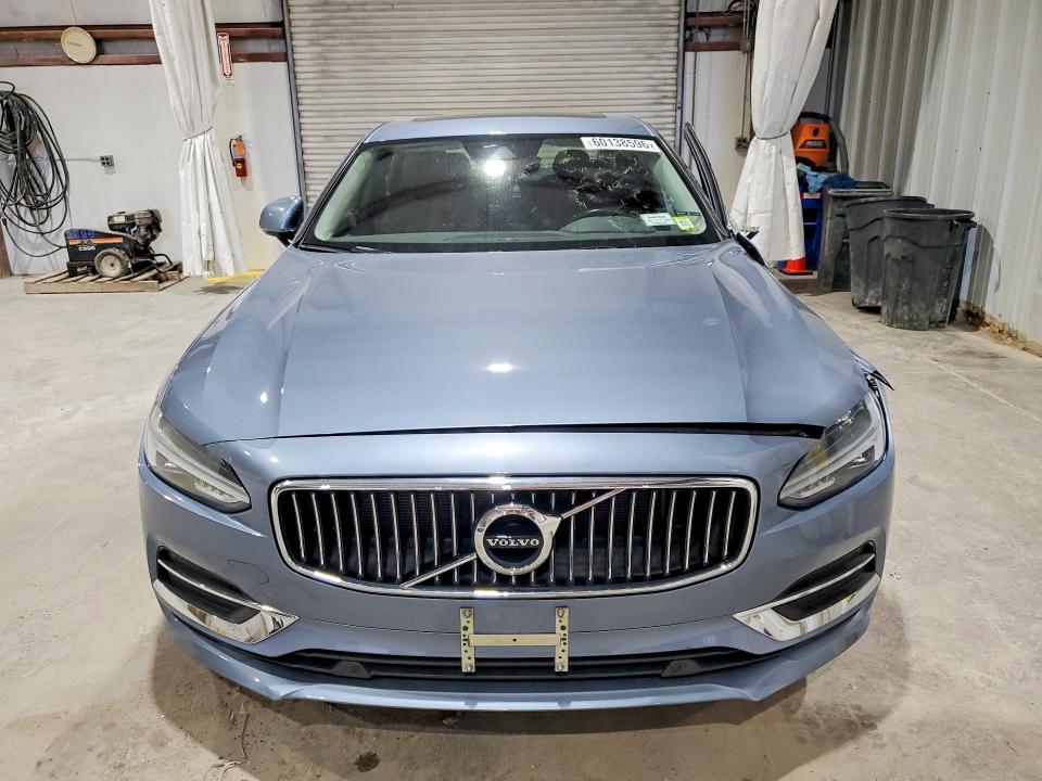 Продаж на аукціоні авто 2020 Volvo S90, vin: LVYA22ML9LP172739, номер лоту: 60138596