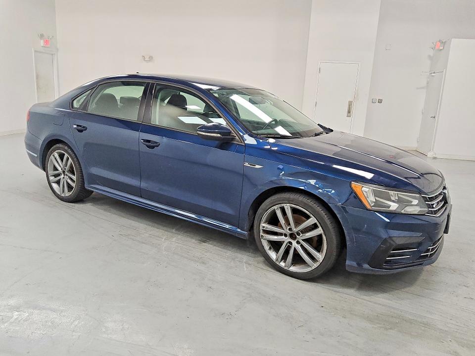 2018 Volkswagen Passat მანქანა იყიდება აუქციონზე, vin: 1VWAA7A33JC010327, აუქციონის ნომერი: 54903196