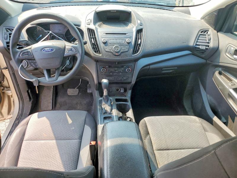 2017 Ford Escape მანქანა იყიდება აუქციონზე, vin: 1FMCU0GD7HUE06674, აუქციონის ნომერი: 60916816