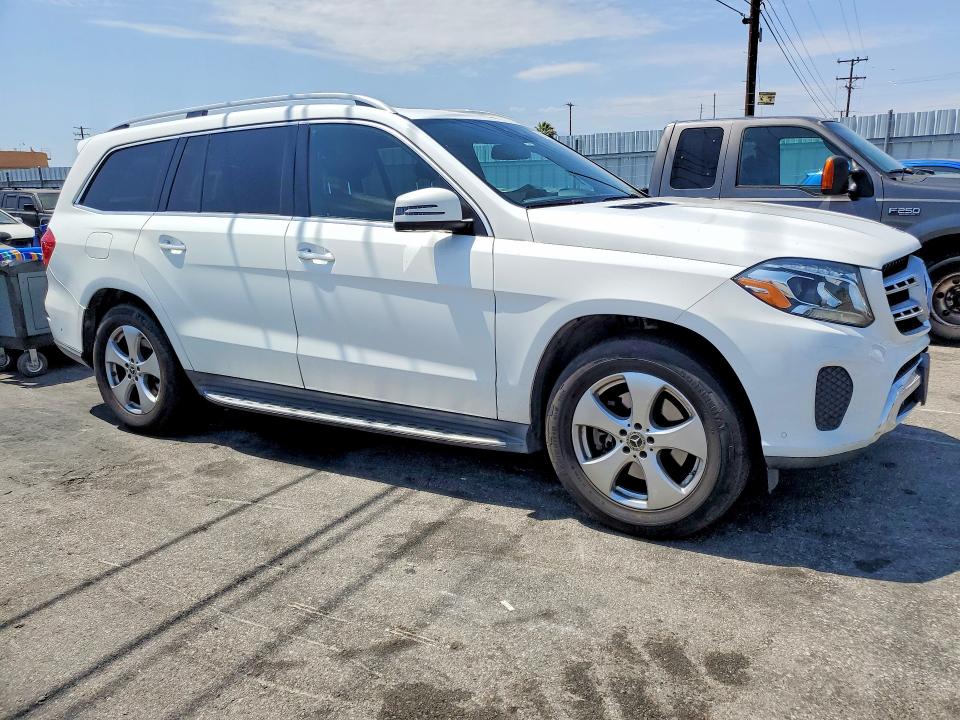 61817136 :رقم المزاد ، 4JGDF6EE9HA916765 vin ، 2017 Mercedes-benz Gls مزاد بيع