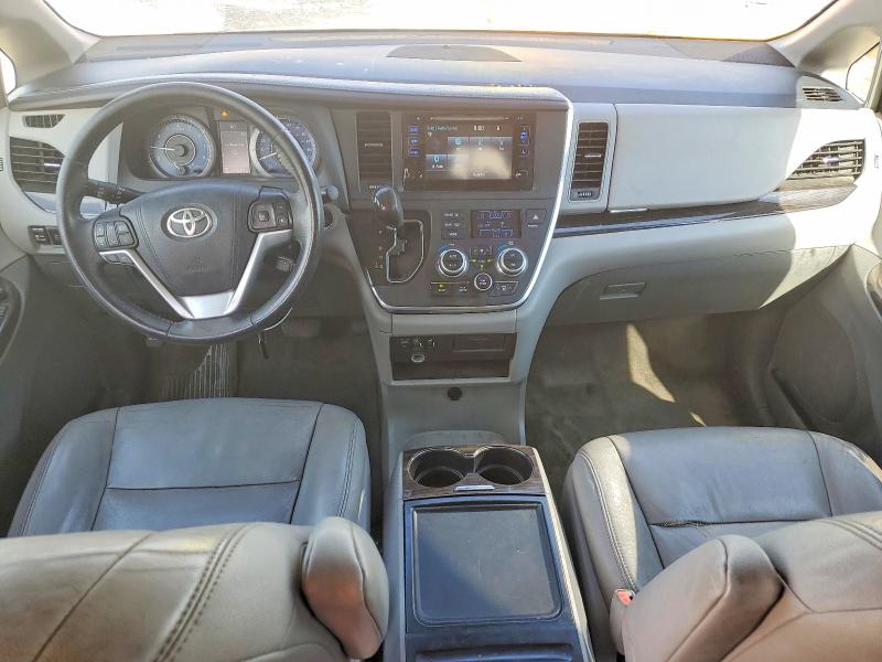 2015 Toyota Sienna მანქანა იყიდება აუქციონზე, vin: 5TDYK3DC9FS584861, აუქციონის ნომერი: 59921686