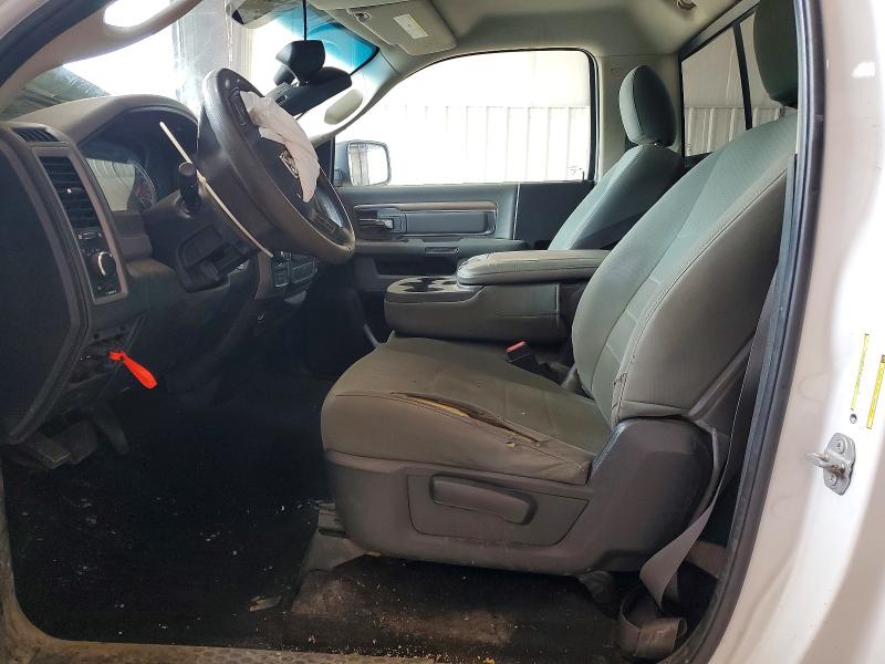 60941776 :رقم المزاد ، 3C6JR7DT2JG140482 vin ، 2018 Ram 1500 مزاد بيع
