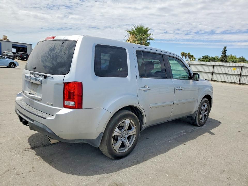 61756476 :رقم المزاد ، 5FNYF4H59DB066854 vin ، 2013 Honda Pilot مزاد بيع