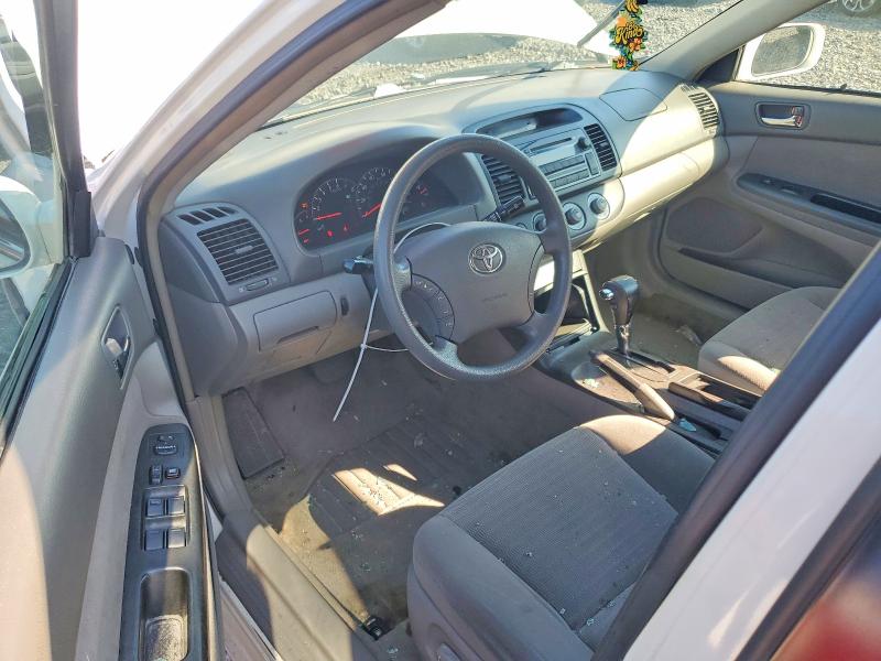 2006 Toyota Camry მანქანა იყიდება აუქციონზე, vin: 4T1BE30K26U743575, აუქციონის ნომერი: 61165436