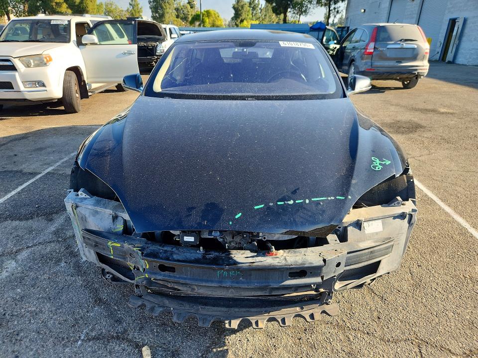 Продажа на аукционе авто 2014 Tesla Model S, vin: 5YJSA1S15EFP44526, номер лота: 61018796