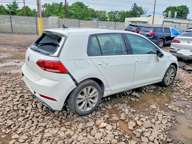 2018 Volkswagen Golf მანქანა იყიდება აუქციონზე, vin: 3VWG17AU3JM272981, აუქციონის ნომერი: 59735436