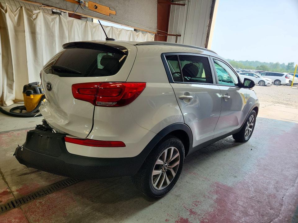 2015 Kia Sportage მანქანა იყიდება აუქციონზე, vin: KNDPB3AC9F7789784, აუქციონის ნომერი: 61222746