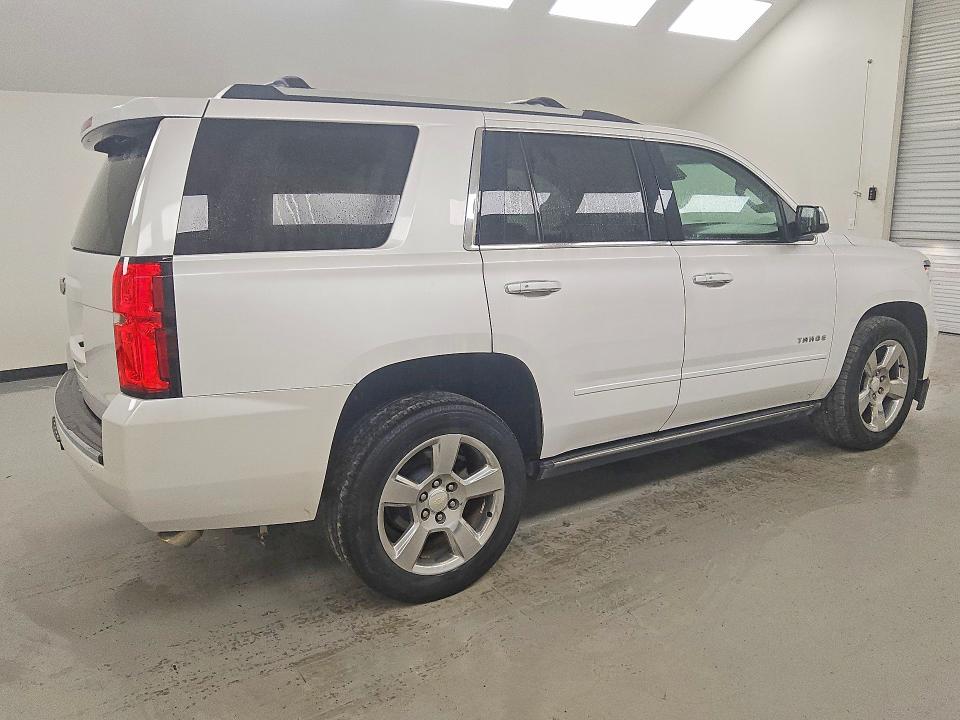 2017 Chevrolet Tahoe მანქანა იყიდება აუქციონზე, vin: 1GNSKCKC6HR320997, აუქციონის ნომერი: 60888526
