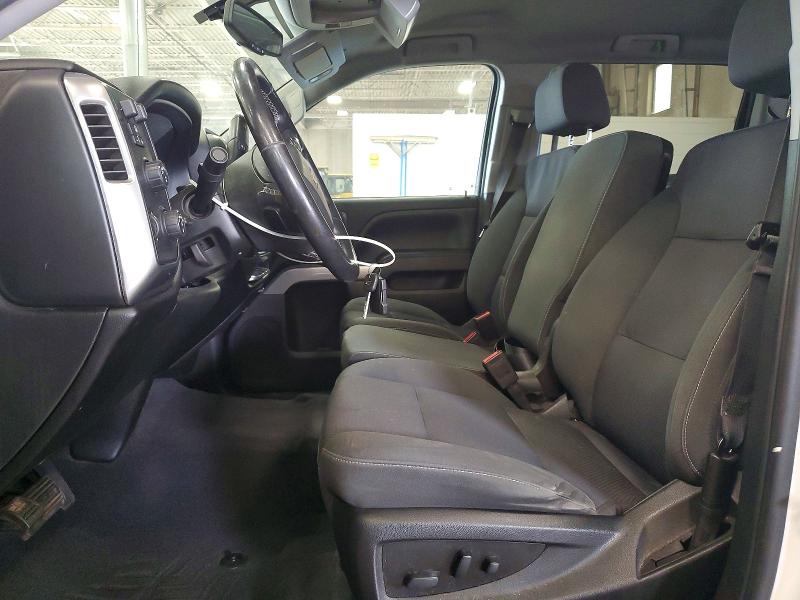 Продаж на аукціоні авто 2018 Chevrolet Silverado, vin: 3GCUKREC7JG474219, номер лоту: 61375126