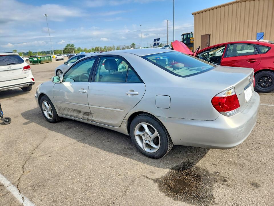 Продажа на аукционе авто 2005 Toyota Camry, vin: 4T1BE30K75U019007, номер лота: 60304376