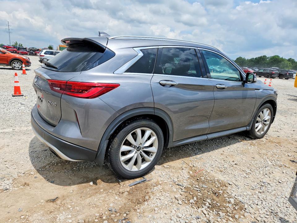 60185396 :رقم المزاد ، 3PCAJ5M32KF117957 vin ، 2019 Infiniti Qx50 مزاد بيع