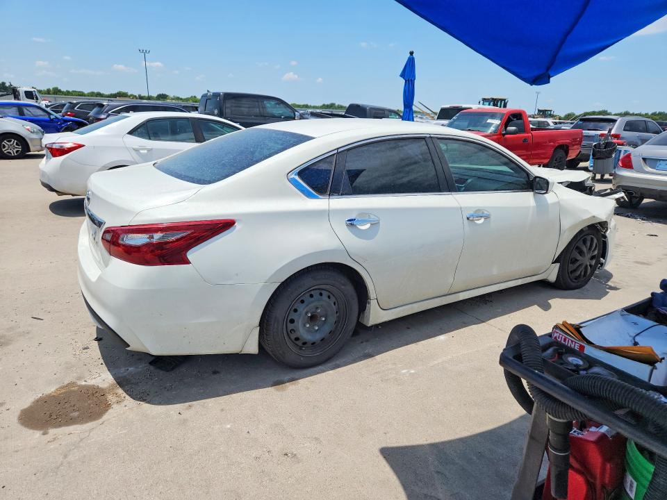 2018 Nissan Altima მანქანა იყიდება აუქციონზე, vin: 1N4AL3AP2JC262925, აუქციონის ნომერი: 59178866