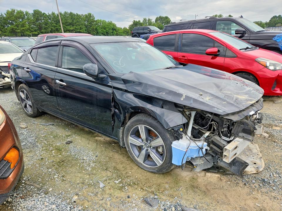 59603646 :رقم المزاد ، 1N4BL4DV1MN380123 vin ، 2021 Nissan Altima Sv مزاد بيع