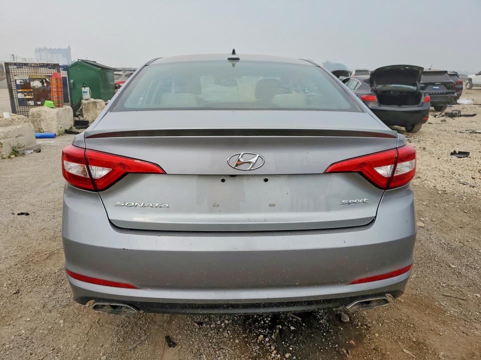 61604886 :رقم المزاد ، 5NPE34AF0FH032899 vin ، 2017 Hyundai Sonata مزاد بيع