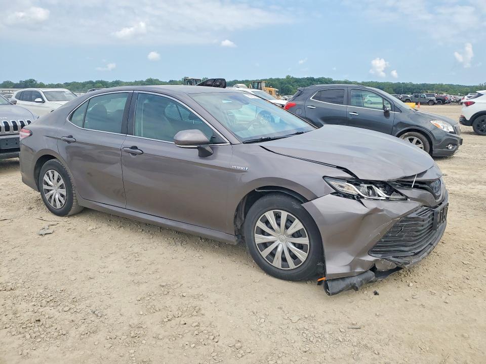 61167896 :رقم المزاد ، 4T1L31AK3LU523970 vin ، 2020 Toyota Camry مزاد بيع