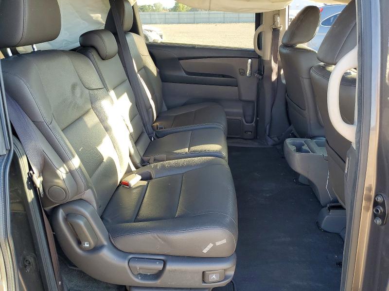 62878986 :رقم المزاد ، 5FNRL5H68GB044084 vin ، 2016 Honda Odyssey مزاد بيع