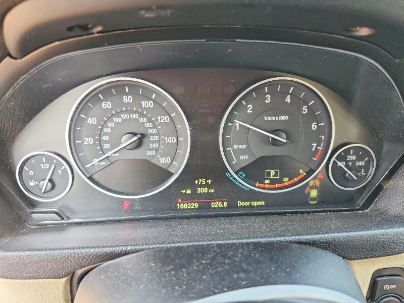 59228266 :رقم المزاد ، WBA3C3C58FK200535 vin ، 2015 Bmw 320 مزاد بيع