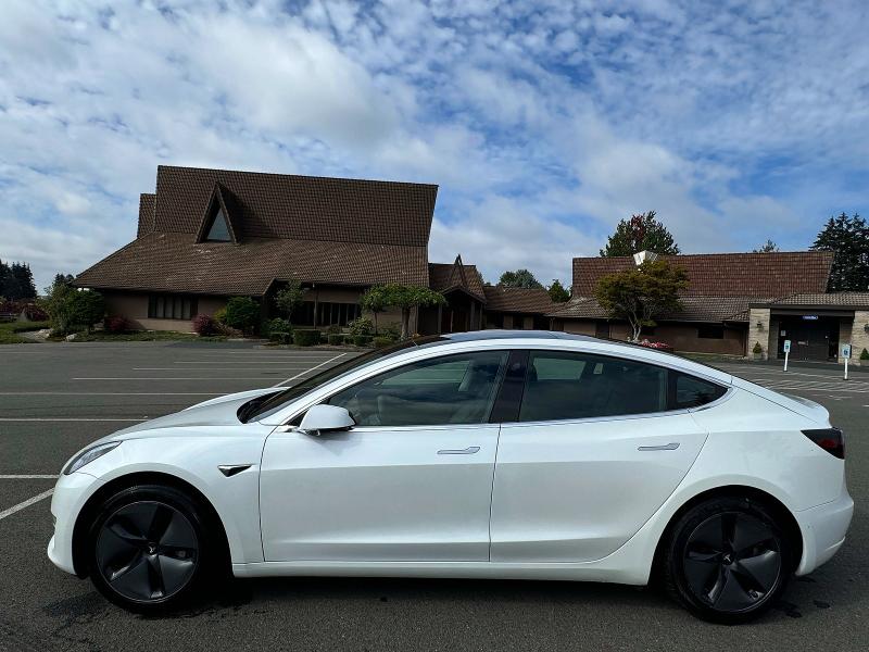 Продажа на аукционе авто 2020 Tesla Model 3, vin: 5YJ3E1EA9LF613004, номер лота: 62113796