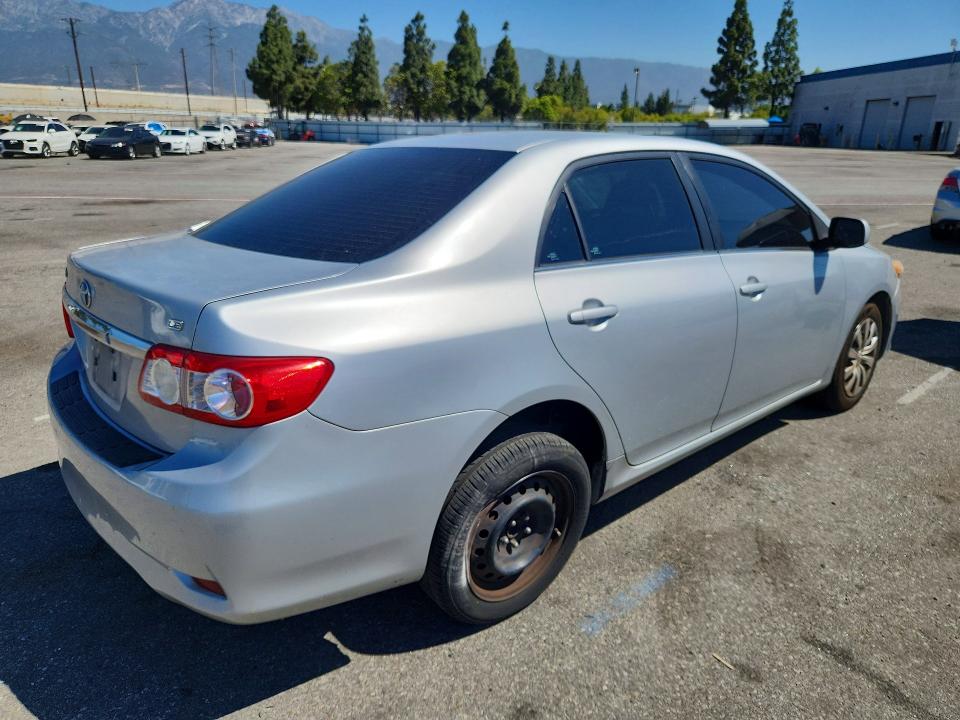2013 Toyota Corolla მანქანა იყიდება აუქციონზე, vin: 5YFBU4EE0DP163140, აუქციონის ნომერი: 59731006
