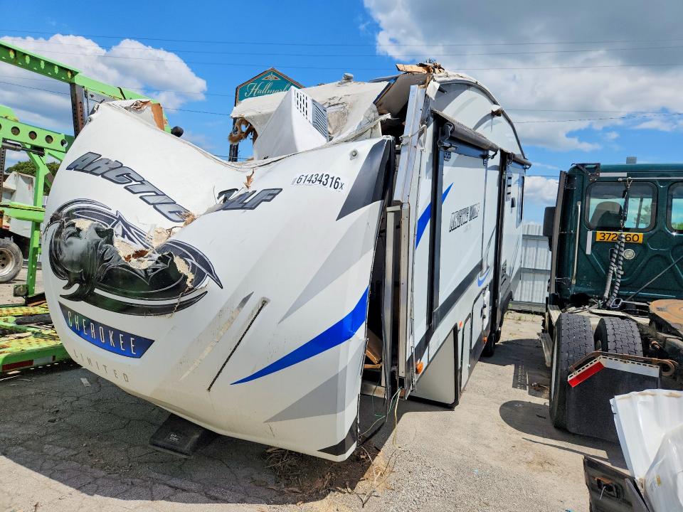 Продажа на аукционе авто 2019 Forest River Arcticwolf, vin: 5ZT3CKUB1K2703284, номер лота: 61434316