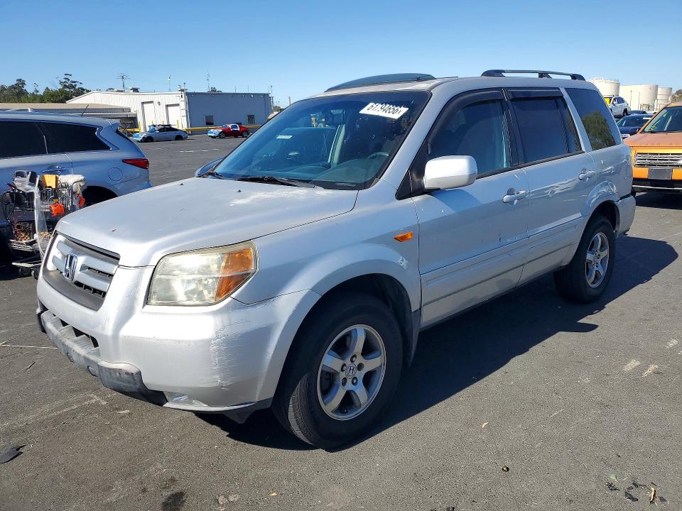 Продажа на аукционе авто 2007 Honda Pilot, vin: 5FNYF18617B011472, номер лота: 61794656