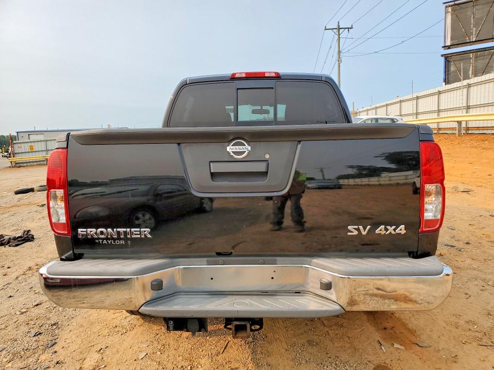 61107516 :رقم المزاد ، 1N6AD0EV5FN702059 vin ، 2015 Nissan Frontier مزاد بيع