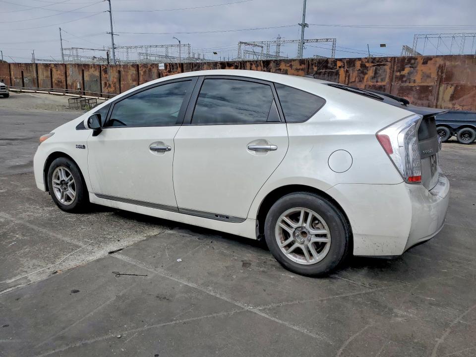 61620256 :رقم المزاد ، JTDKN3DP6E3062687 vin ، 2014 Toyota Prius Plug-in Hybrid مزاد بيع