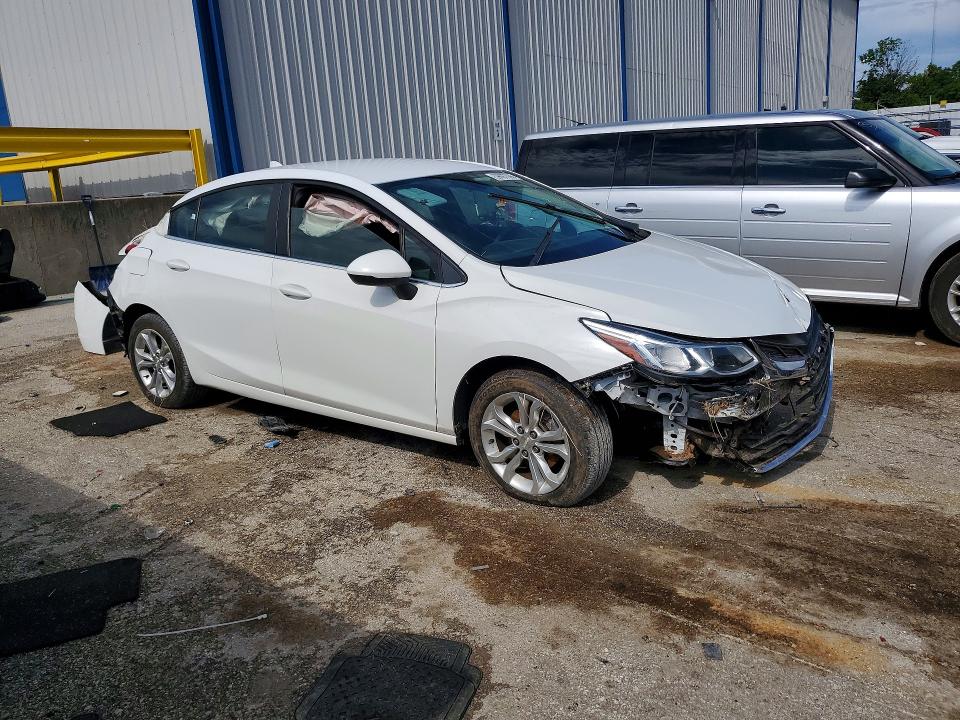59697696 :رقم المزاد ، 1G1BE5SM2K7146698 vin ، 2019 Chevrolet Cruze مزاد بيع