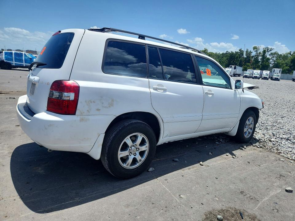 61414126 :رقم المزاد ، JTEDP21A050058483 vin ، 2005 Toyota Highlander مزاد بيع