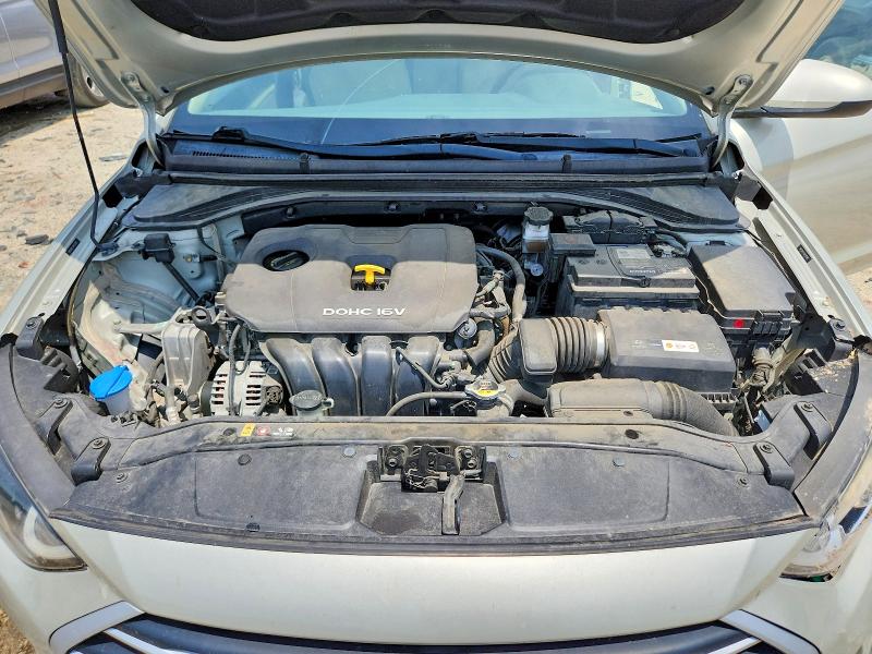 60030396 :رقم المزاد ، 5NPD84LF0HH202885 vin ، 2017 Hyundai Elantra مزاد بيع