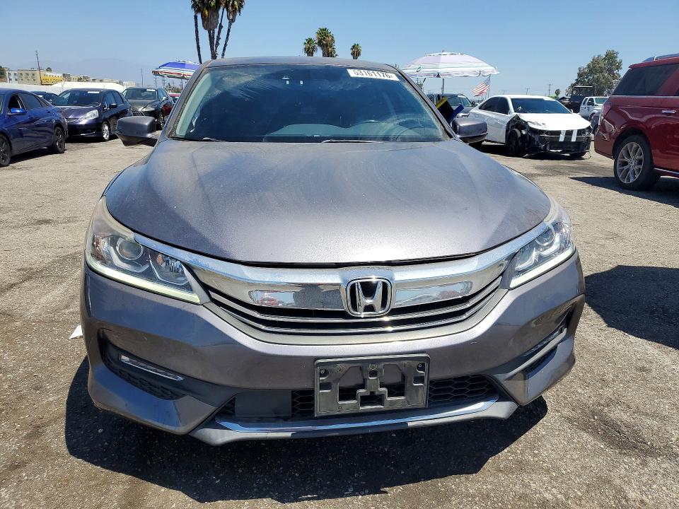 Продажа на аукционе авто 2017 Honda Accord, vin: 1HGCR2F9XHA103177, номер лота: 63161176