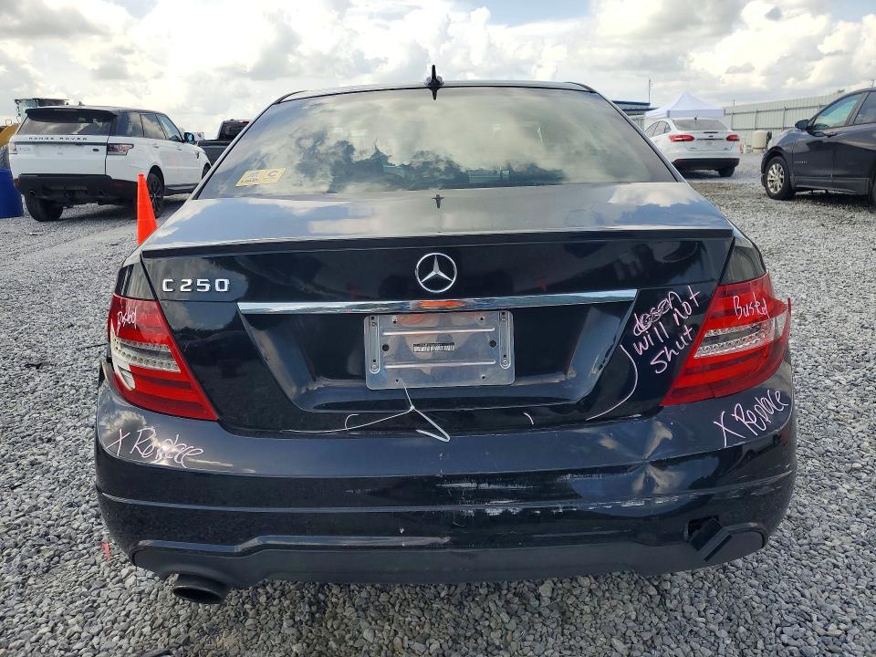2012 Mercedes-benz C მანქანა იყიდება აუქციონზე, vin: WDDGF4HB4CA623264, აუქციონის ნომერი: 60295336