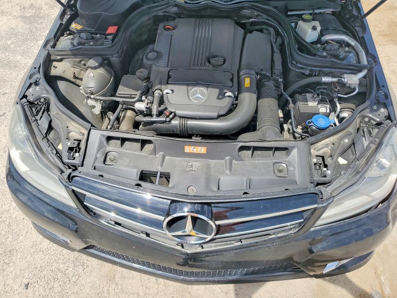 62044426 :رقم المزاد ، WDDGJ4HB5EG200708 vin ، 2014 Mercedes-benz C مزاد بيع