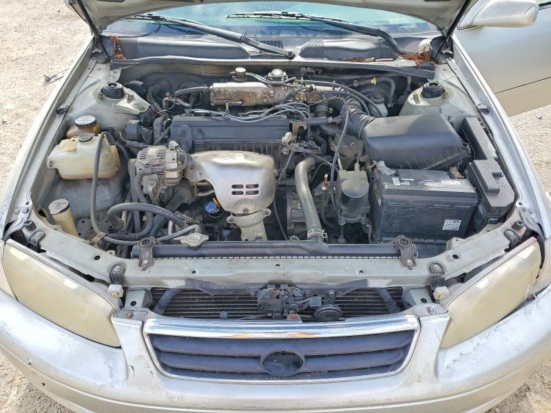 62245736 :رقم المزاد ، 4T1BG22K5YU007265 vin ، 2000 Toyota Camry مزاد بيع