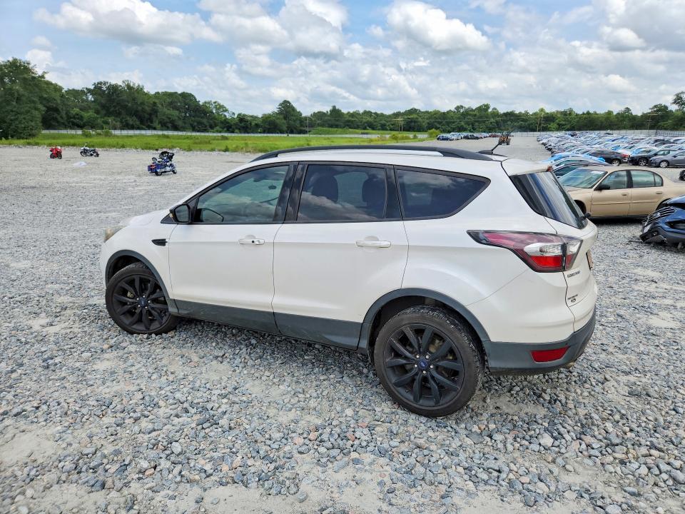Продажа на аукционе авто 2017 Ford Escape, vin: 1FMCU9JDXHUA81323, номер лота: 62072526