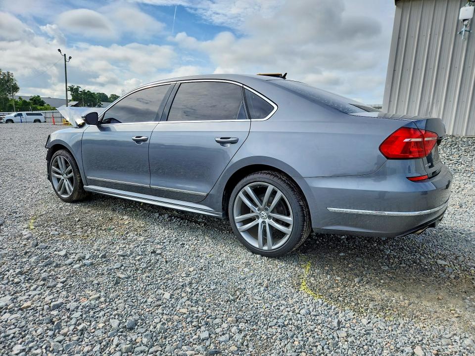 61140976 :رقم المزاد ، 1VWAT7A30GC067314 vin ، 2016 Volkswagen Passat مزاد بيع