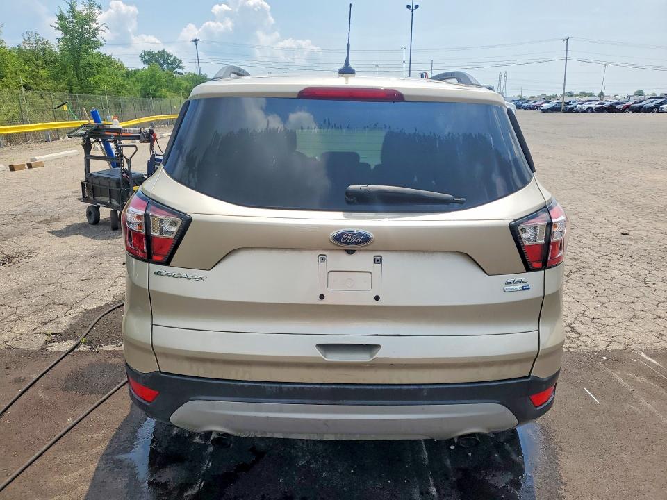 59869346 :رقم المزاد ، 1FMCU9HDXJUD56409 vin ، 2018 Ford Escape مزاد بيع
