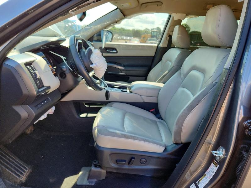 60401246 :رقم المزاد ، 5N1DR3CC2NC248346 vin ، 2022 Nissan Pathfinder مزاد بيع