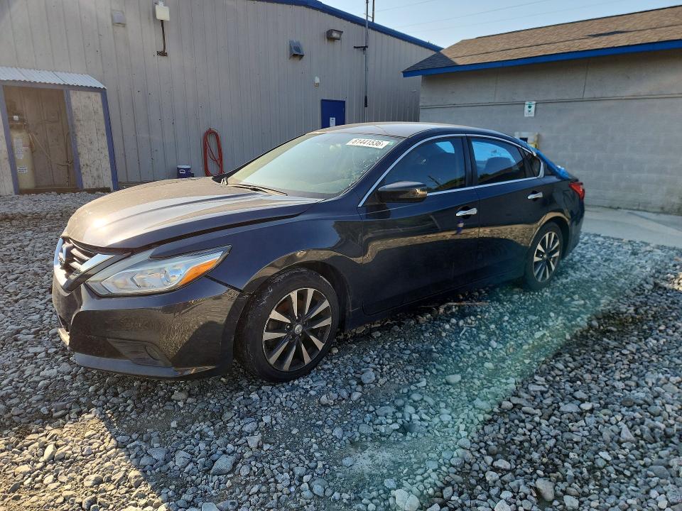 61441536 :رقم المزاد ، 1N4AL3AP6HC205704 vin ، 2017 Nissan Altima مزاد بيع