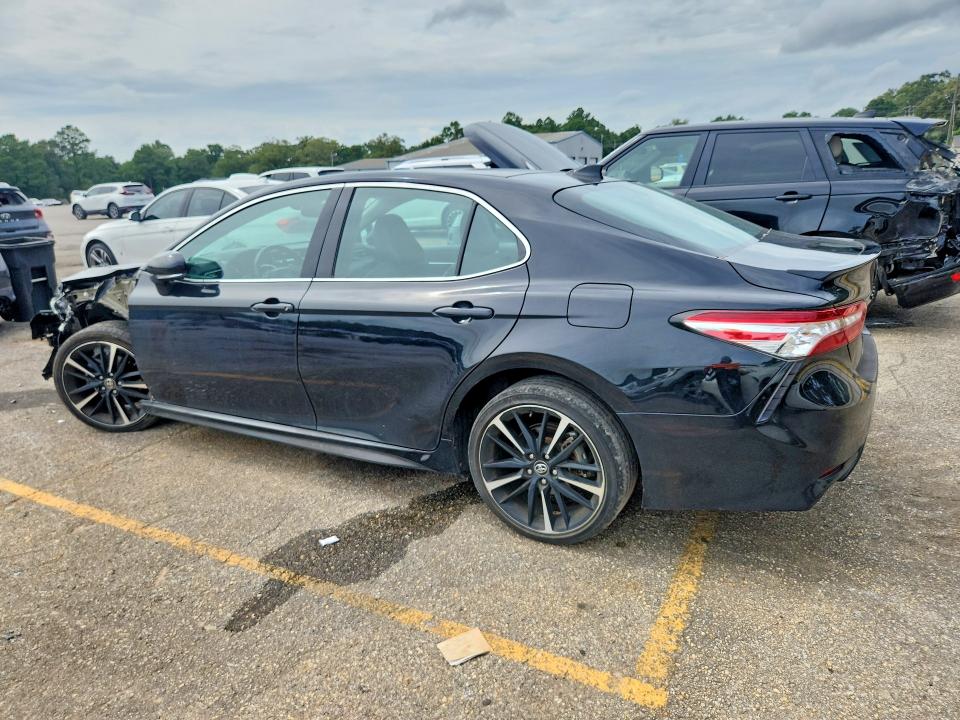 61116176 :رقم المزاد ، 4T1K61AK8LU995262 vin ، 2020 Toyota Camry مزاد بيع