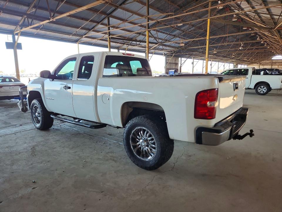 60688206 :رقم المزاد ، 1GCHK29K67E582521 vin ، 2007 Chevrolet Silverado مزاد بيع