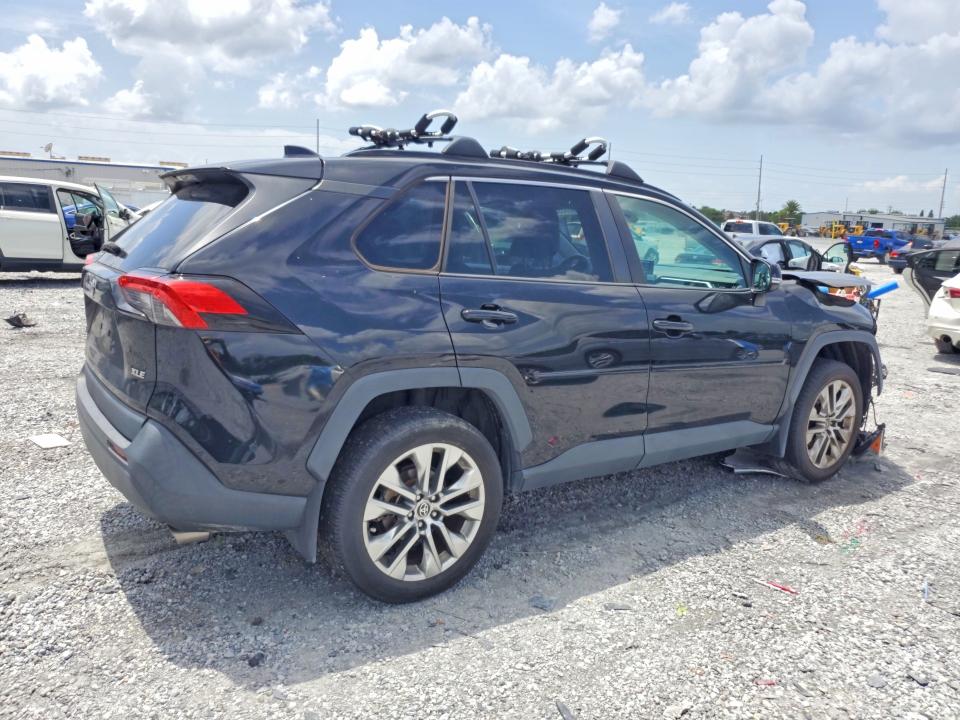 2021 Toyota Rav4 მანქანა იყიდება აუქციონზე, vin: 2T3C1RFV7MC137960, აუქციონის ნომერი: 62039926