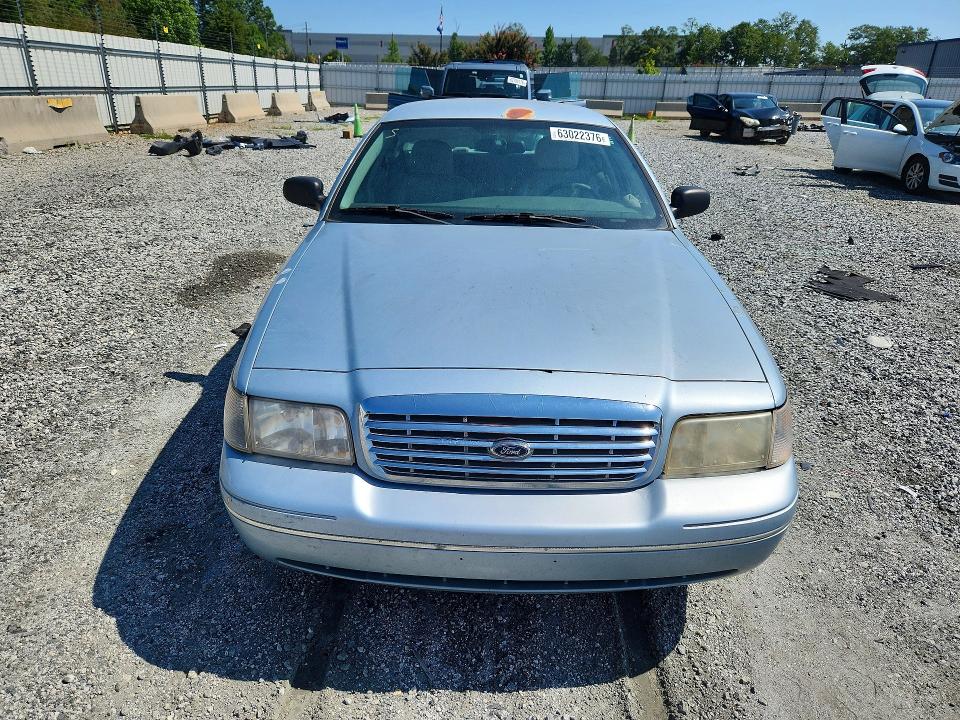 Auction sale of the 2004 Ford Crown Victoria, vin: 2FAFP74W44X128980, lot number: 63022376