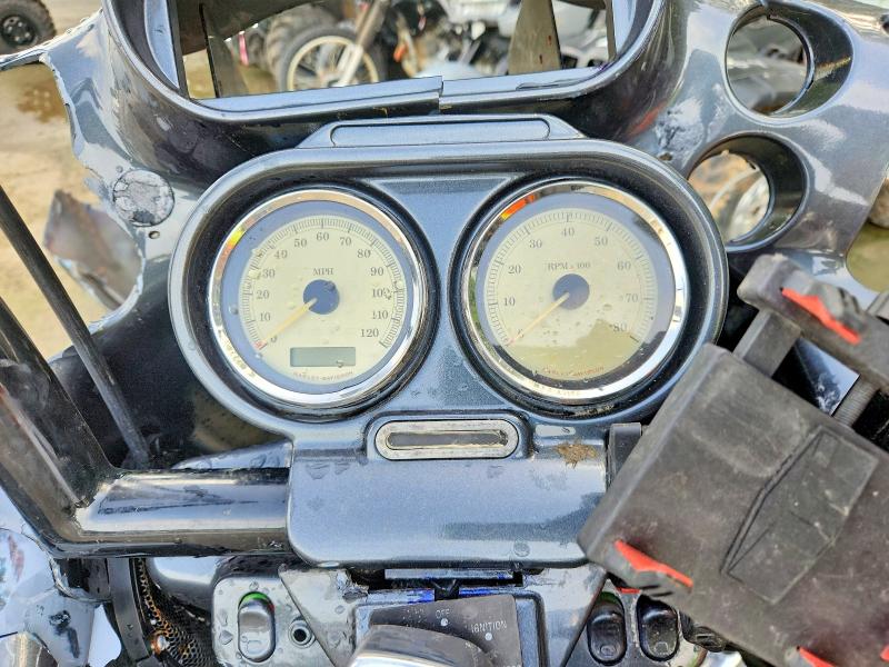 60686686 :رقم المزاد ، 1HD1FCW174Y616711 vin ، 2004 Harley-davidson Flhtcui مزاد بيع