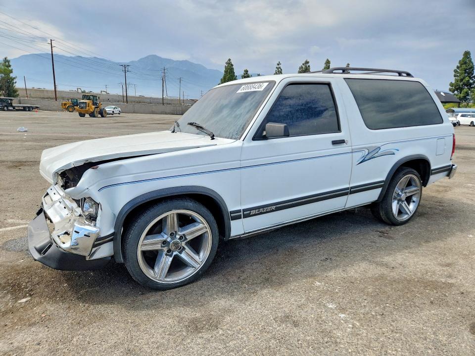 60888436 :رقم المزاد ، 1GNCS18W5R0106700 vin ، 1994 Chevrolet Blazer مزاد بيع