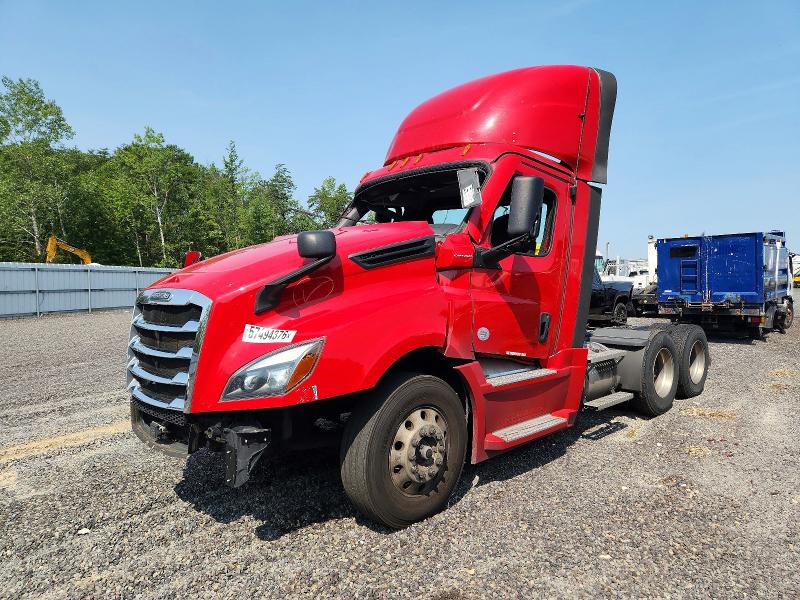 57494376 :رقم المزاد ، 3AKJHLDR3RSUY4696 vin ، 2024 Freightliner Cascadia 126 مزاد بيع