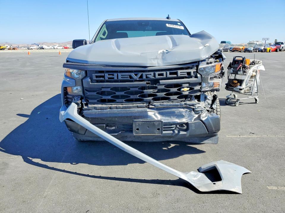 Продажа на аукционе авто 2024 Chevrolet Silverado, vin: 2GCUDAED9R1224778, номер лота: 62663316